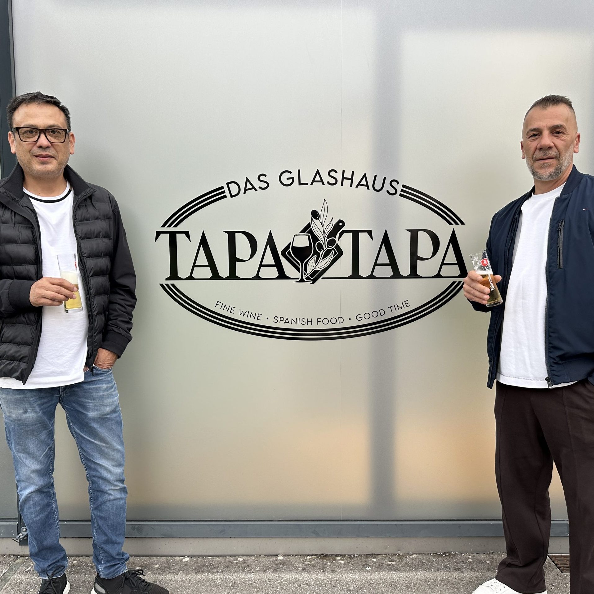 Zwei neue Gastronomen nehmen sich dem Glashaus an.